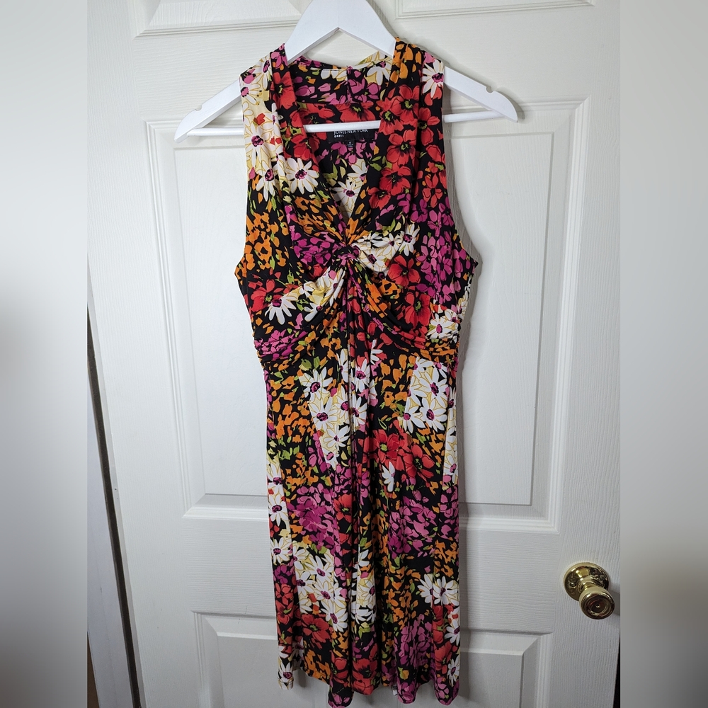 Jones New York Women's sleeveless dress Pink And Black floral size 8